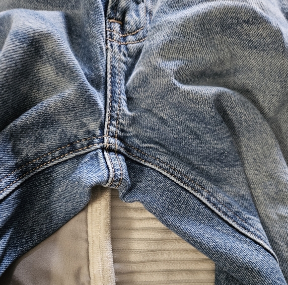 American Eagle Women's Blue Distressed Jeans Size 0 - Picture 16 of 16